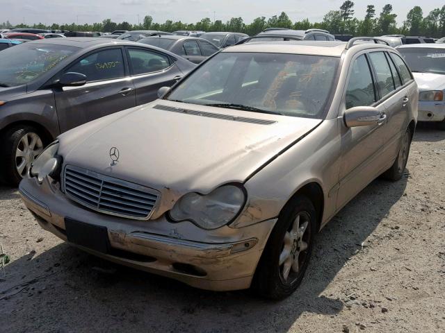 WDBRH61J63F323169 - 2003 MERCEDES-BENZ C 240 SPOR GOLD photo 2