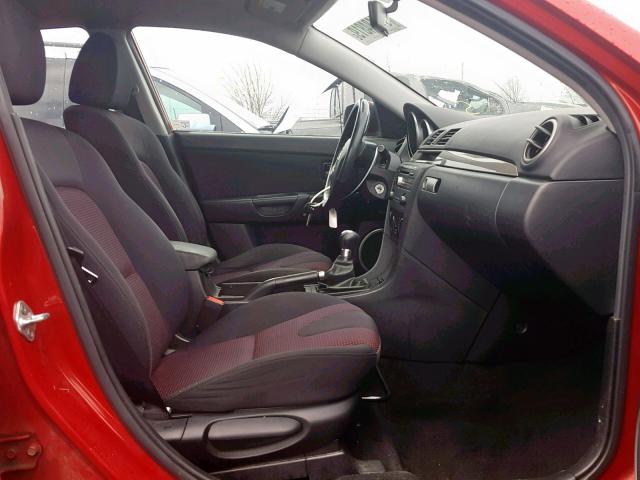 JM1BK143061520845 - 2006 MAZDA 3 HATCHBAC RED photo 5