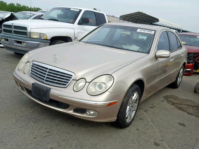 WDBUF65J14A502213 - 2004 MERCEDES-BENZ E 320 GOLD photo 2