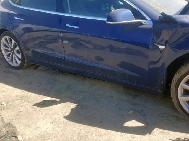 5YJ3E1EB1JF063772 - 2018 TESLA MODEL 3 BLUE photo 9