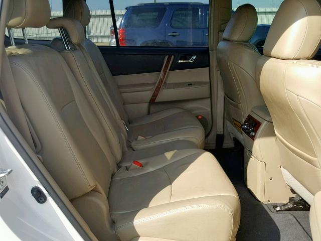 5TDYK3EH2DS131544 - 2013 TOYOTA HIGHLANDER WHITE photo 6