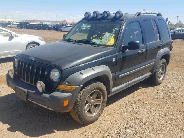 1J4GL38K75W575546 - 2005 JEEP LIBERTY RE BLACK photo 2