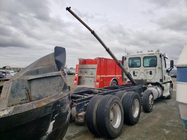 1FUJGEDR5CSBR8472 - 2012 FREIGHTLINER CASCADIA 125  photo 4