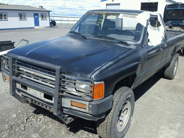 JT4RN70D3G0024677 - 1986 TOYOTA PICKUP XTR BLACK photo 2