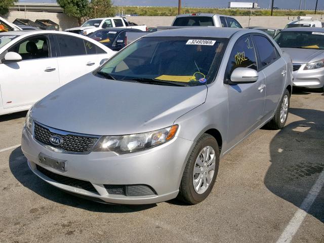 KNAFU4A26B5334168 - 2011 KIA FORTE EX SILVER photo 2