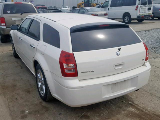 2D4FV47V57H713358 - 2007 DODGE MAGNUM SXT WHITE photo 3