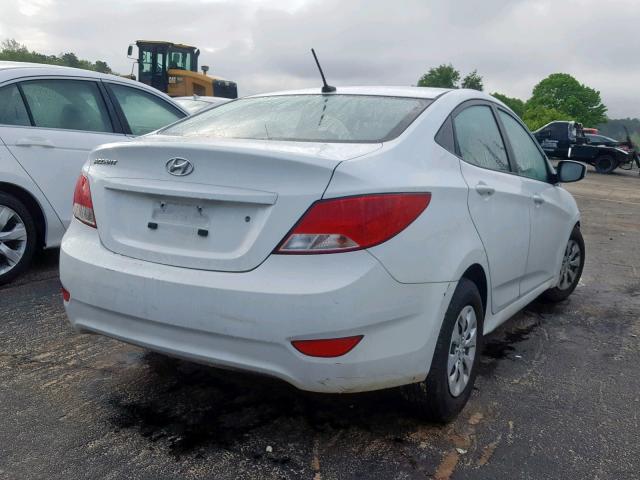 KMHCT4AE5GU972309 - 2016 HYUNDAI ACCENT SE WHITE photo 4