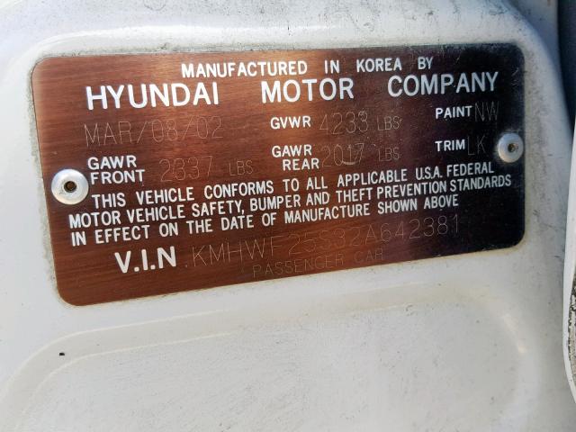 KMHWF25S32A642381 - 2002 HYUNDAI SONATA GL WHITE photo 10