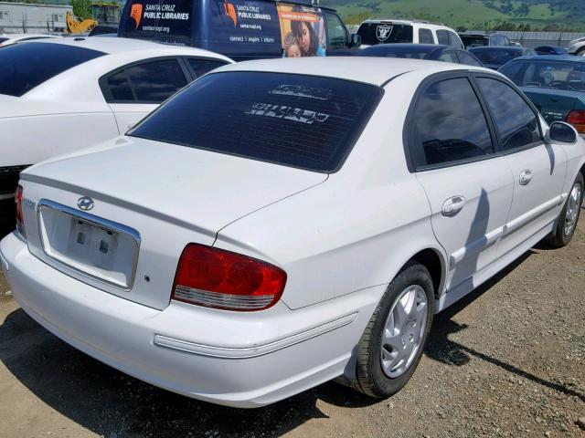 KMHWF25S32A642381 - 2002 HYUNDAI SONATA GL WHITE photo 4