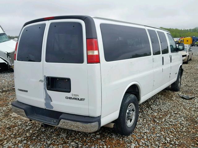 1GAHG39U431131378 - 2003 CHEVROLET EXPRESS G3 WHITE photo 4