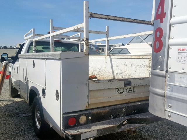 1FDSF34F72EA56784 - 2002 FORD F350 SRW S WHITE photo 3