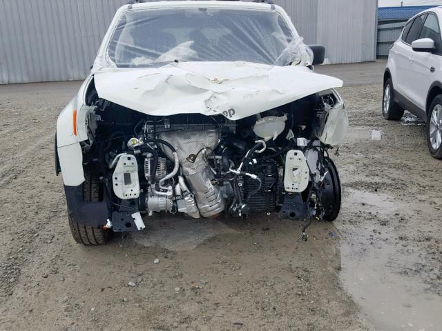 ZACCJBAB6JPH35180 - 2018 JEEP RENEGADE S თეთრი ფოტო 9