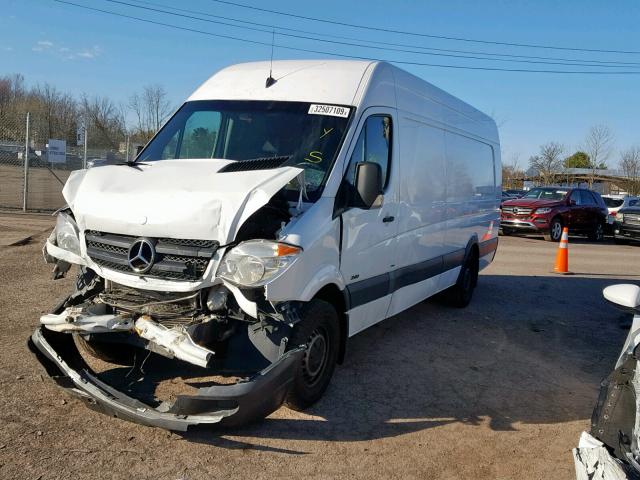 WD3PE8CC6D5743866 - 2013 MERCEDES-BENZ SPRINTER 2 WHITE photo 2