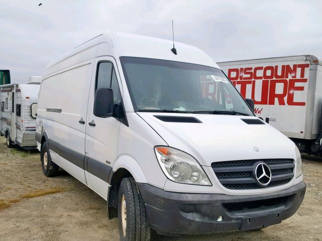 WD3PE8CB5B5593592 - 2011 MERCEDES-BENZ SPRINTER 2 WHITE photo 1