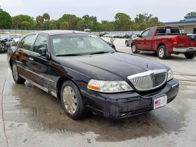 1LNHM83W23Y608593 - 2003 LINCOLN TOWN CAR C BLACK photo 1