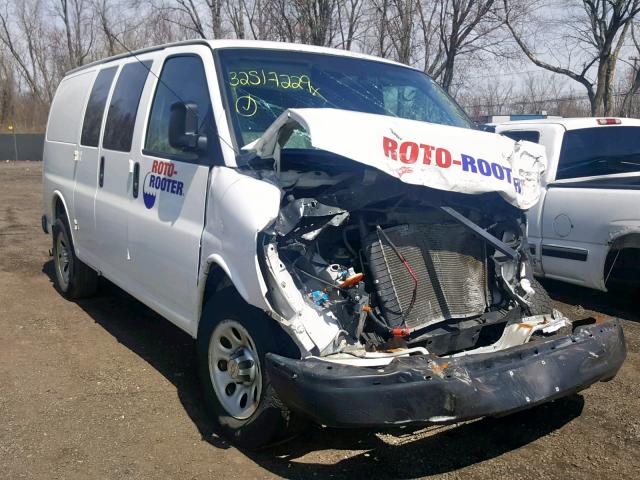 1GCSHAF41B1141268 - 2011 CHEVROLET EXPRESS G1 WHITE photo 1