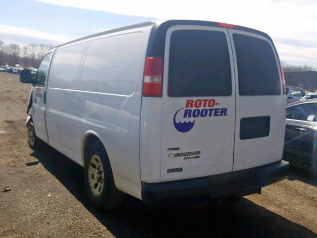 1GCSHAF41B1141268 - 2011 CHEVROLET EXPRESS G1 WHITE photo 3