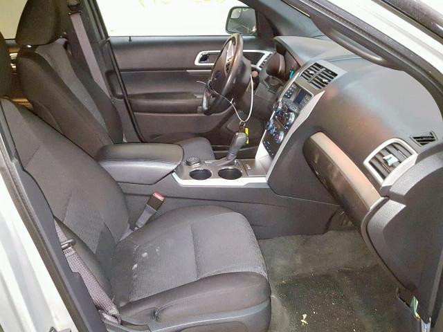 1FMHK8D89CGA43996 - 2012 FORD EXPLORER X SILVER photo 5