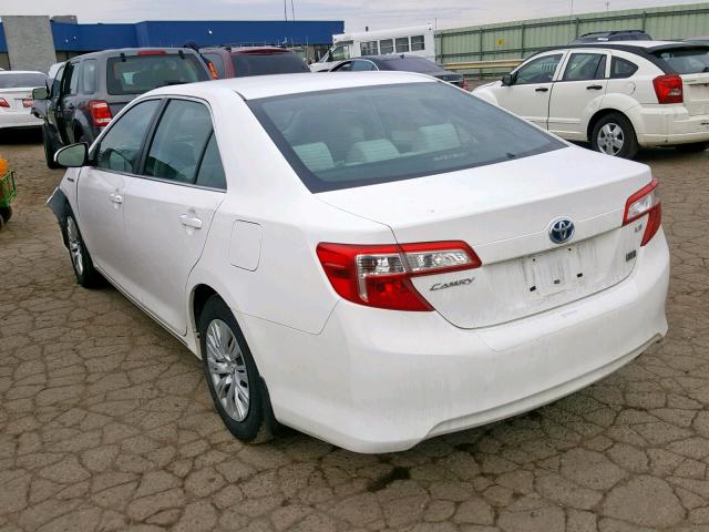 4T1BD1FK8CU019691 - 2012 TOYOTA CAMRY HYBR WHITE photo 3