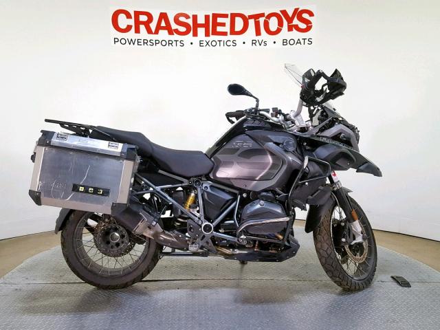 WB10A1202HZ667236 - 2017 BMW R1200 GS A BLACK photo 1