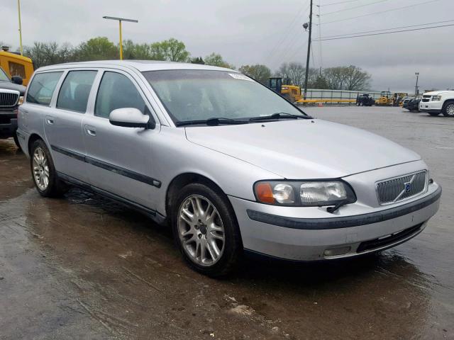 YV1SW53D911007036 - 2001 VOLVO V70 T5 TUR SILVER photo 1