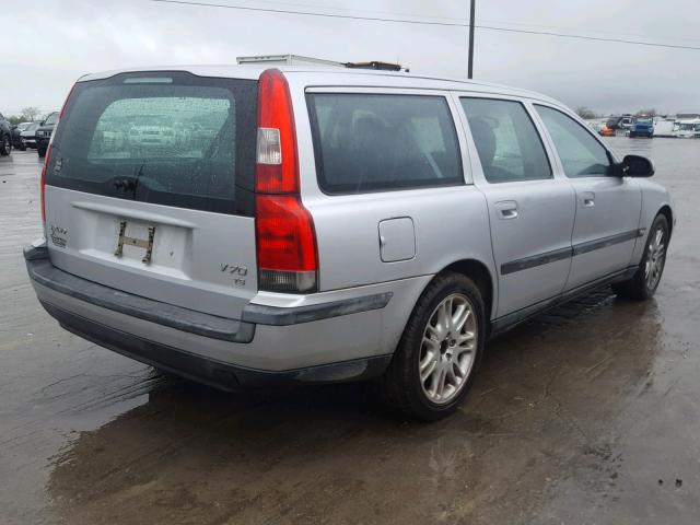 YV1SW53D911007036 - 2001 VOLVO V70 T5 TUR SILVER photo 4