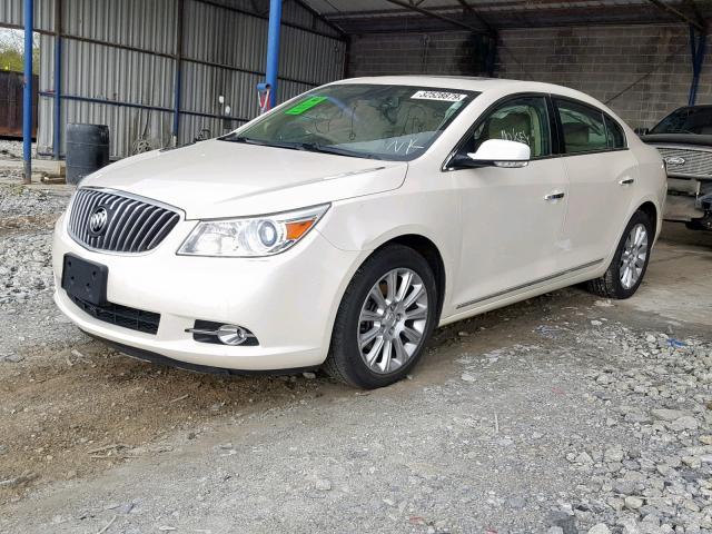 1G4GC5E35DF164901 - 2013 BUICK LACROSSE WHITE photo 2