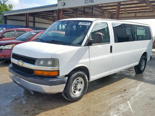 1GAZG1FG4C1144171 - 2012 CHEVROLET EXPRESS G3 WHITE photo 2