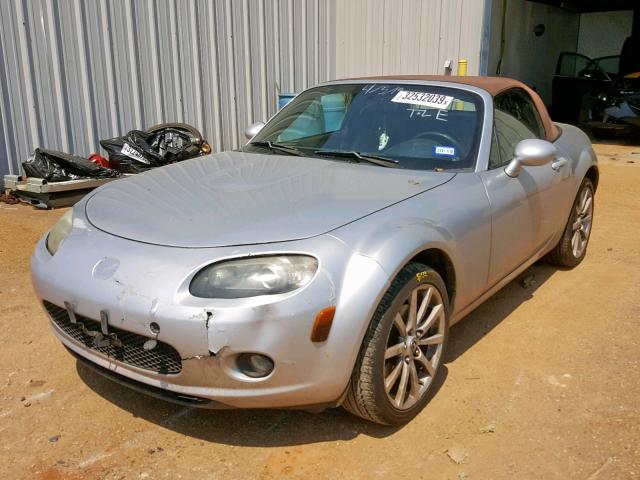 JM1NC25F260116542 - 2006 MAZDA MX-5 MIATA SILVER photo 2