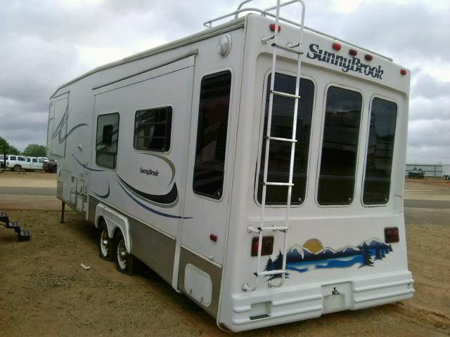 4UBBS0P2241D42721 - 2004 SUNN 5TH WHEEL WHITE photo 3