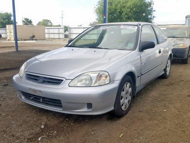 2HGEJ6448YH110645 - 2000 HONDA CIVIC DX SILVER photo 2