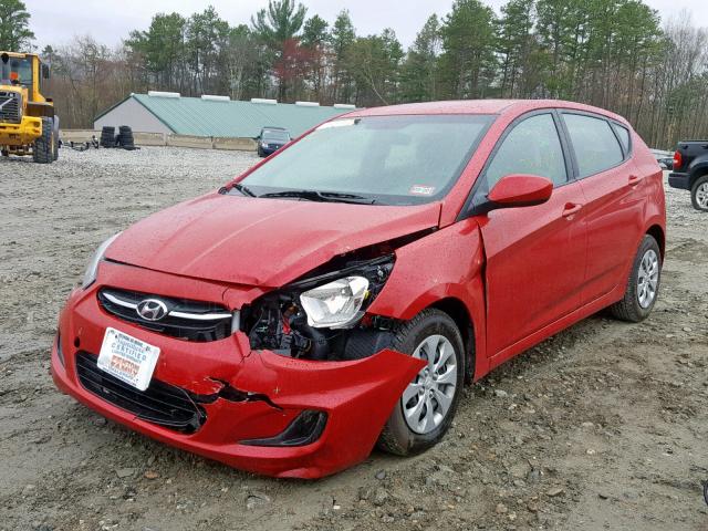 KMHCT5AE4HU337508 - 2017 HYUNDAI ACCENT SE RED photo 2