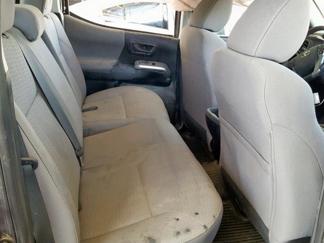 5TFAZ5CN3HX026710 - 2017 TOYOTA TACOMA DOU SILVER photo 6