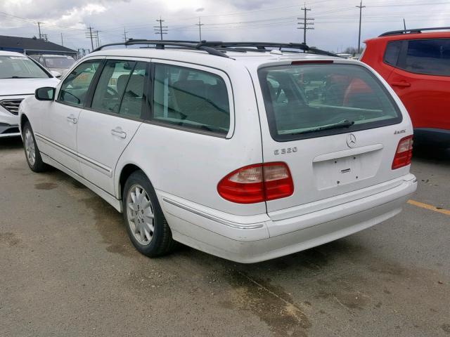 WDBJH82F0YX028637 - 2000 MERCEDES-BENZ E 320 4MAT WHITE photo 3