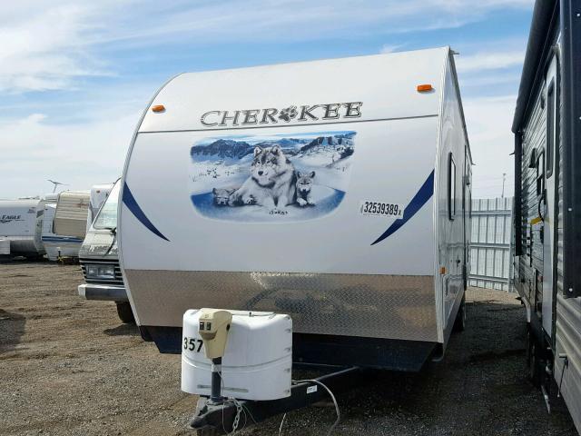 4X4TCKF20BX112214 - 2011 WILDWOOD CHEROKEE WHITE photo 2