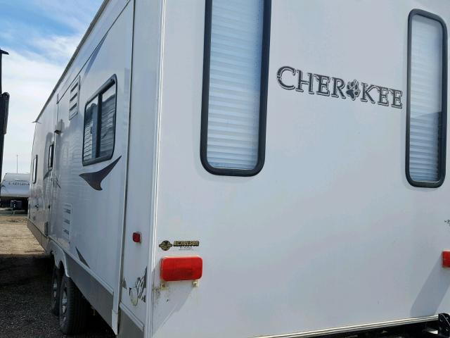 4X4TCKF20BX112214 - 2011 WILDWOOD CHEROKEE WHITE photo 3