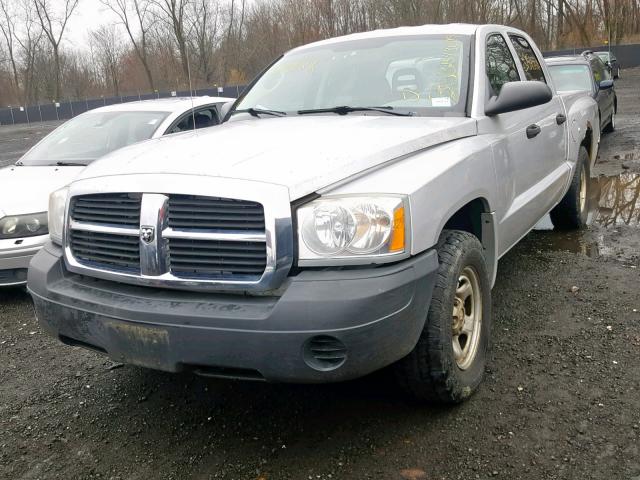 1D7HW28N46S645332 - 2006 DODGE DAKOTA QUA SILVER photo 2