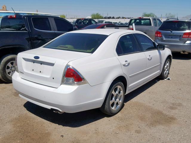 3FAHP06Z17R104016 - 2007 FORD FUSION S WHITE photo 4