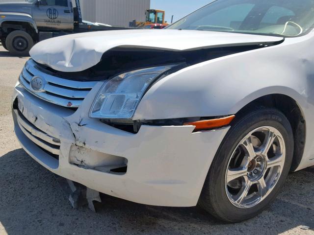 3FAHP06Z17R104016 - 2007 FORD FUSION S WHITE photo 9