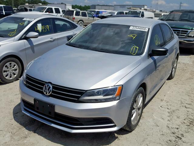 3VW2K7AJ5FM287339 - 2015 VOLKSWAGEN JETTA BASE SILVER photo 2