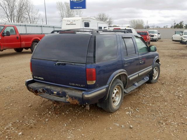 1GNDT13W1X2240663 - 1999 CHEVROLET BLAZER BLUE photo 4