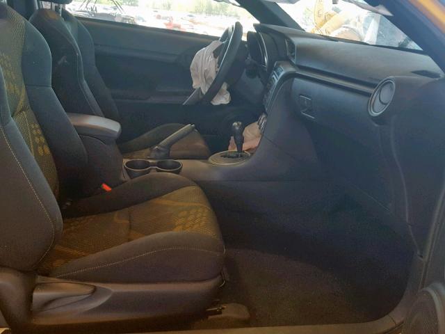 JTKJF5C7XC3025962 - 2012 TOYOTA SCION TC YELLOW photo 5