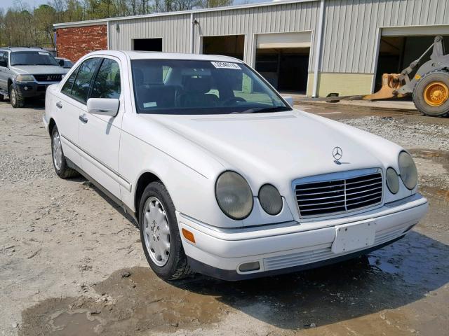 WDBJF25H1XA927590 - 1999 MERCEDES-BENZ E 300TD WHITE photo 1