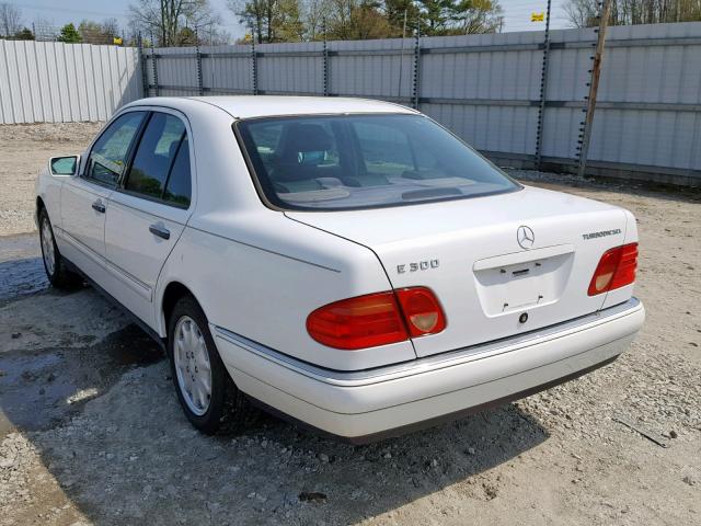 WDBJF25H1XA927590 - 1999 MERCEDES-BENZ E 300TD WHITE photo 3