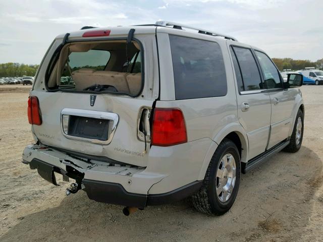 5LMFU27506LJ16620 - 2006 LINCOLN NAVIGATOR თეთრი ფოტო 4