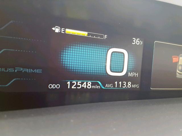 JTDKARFP4J3072995 - 2018 TOYOTA PRIUS PRIM 银色 照片 8