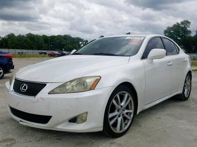 JTHBK262885072763 - 2008 LEXUS IS 250 WHITE photo 2