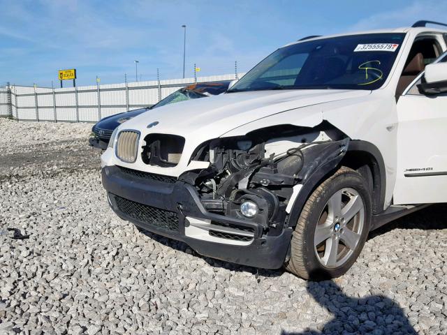 5UXFE83569L309919 - 2009 BMW X5 XDRIVE4 WHITE photo 9