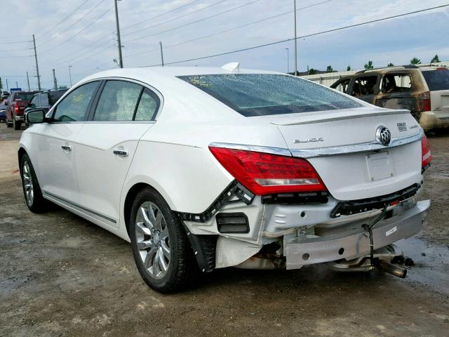 1G4GD5G38GF187684 - 2016 BUICK LACROSSE P WHITE photo 3