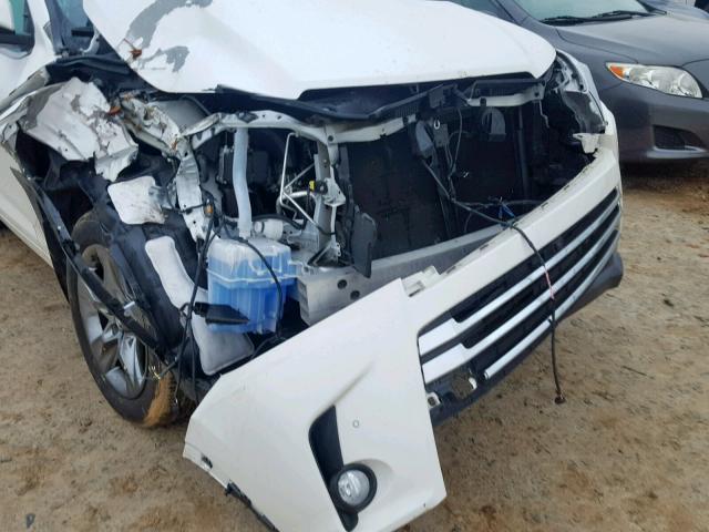 5TDDZRFH9JS496696 - 2018 TOYOTA HIGHLANDER WHITE photo 9